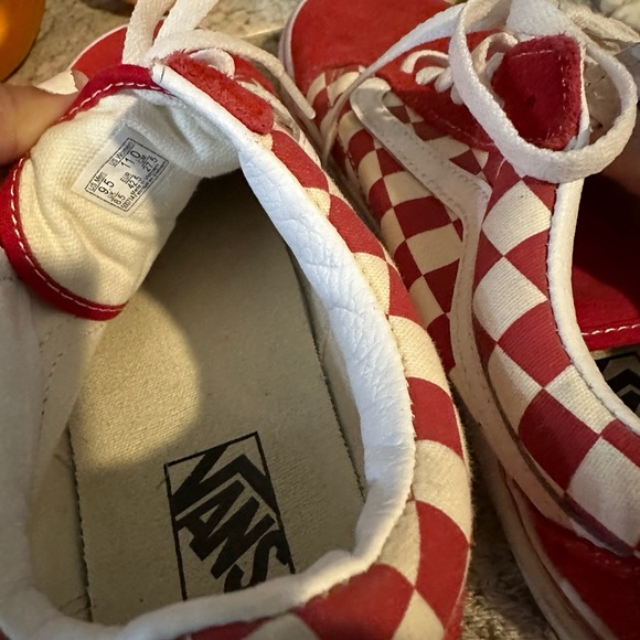 Red old school checkered suede style Vans - Picture 2 of 5